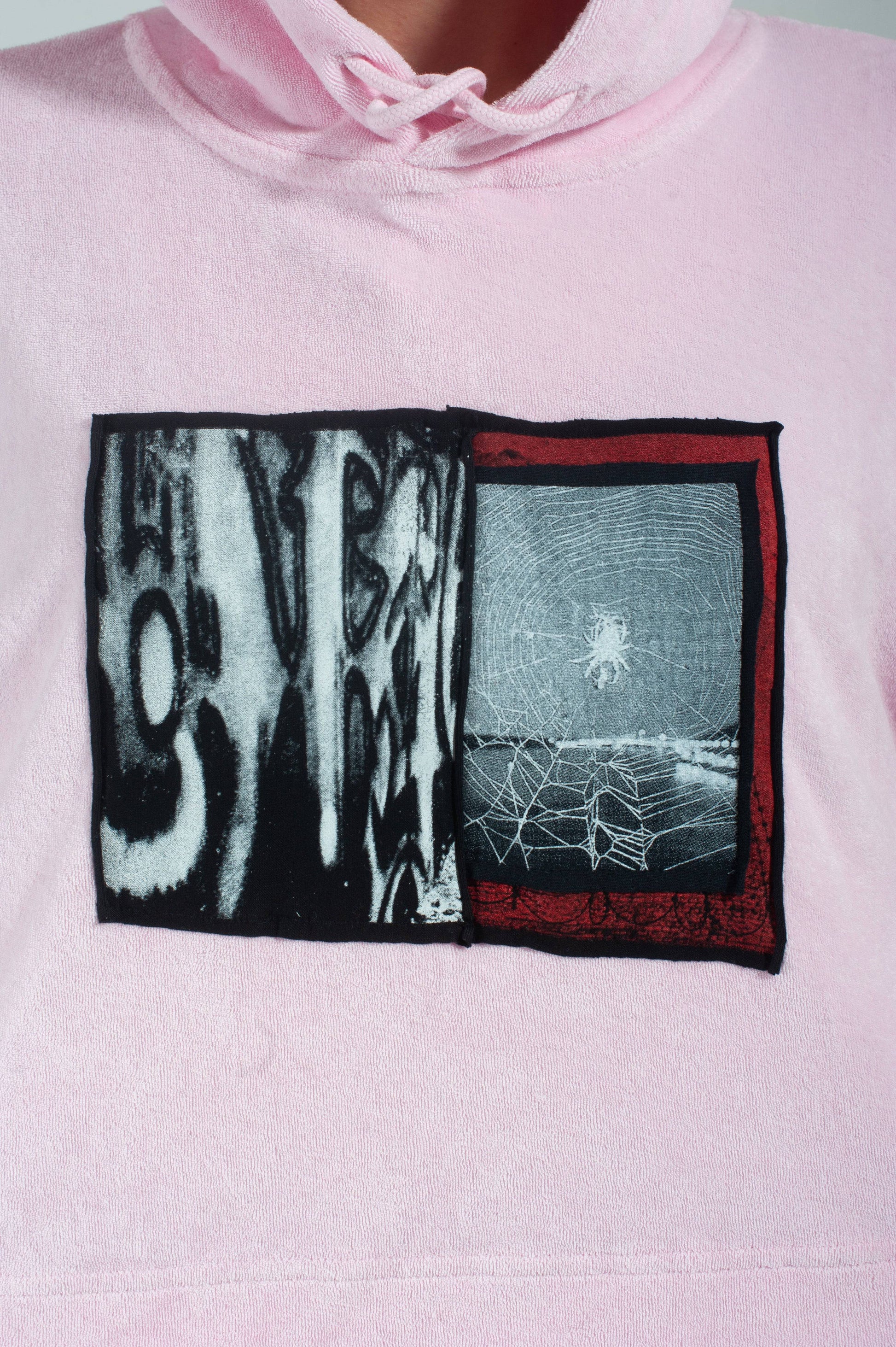 WD CROPPED HOODIE W OBIES PATCHES PINK - FRSR